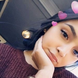 Meet your Posher, Desiree